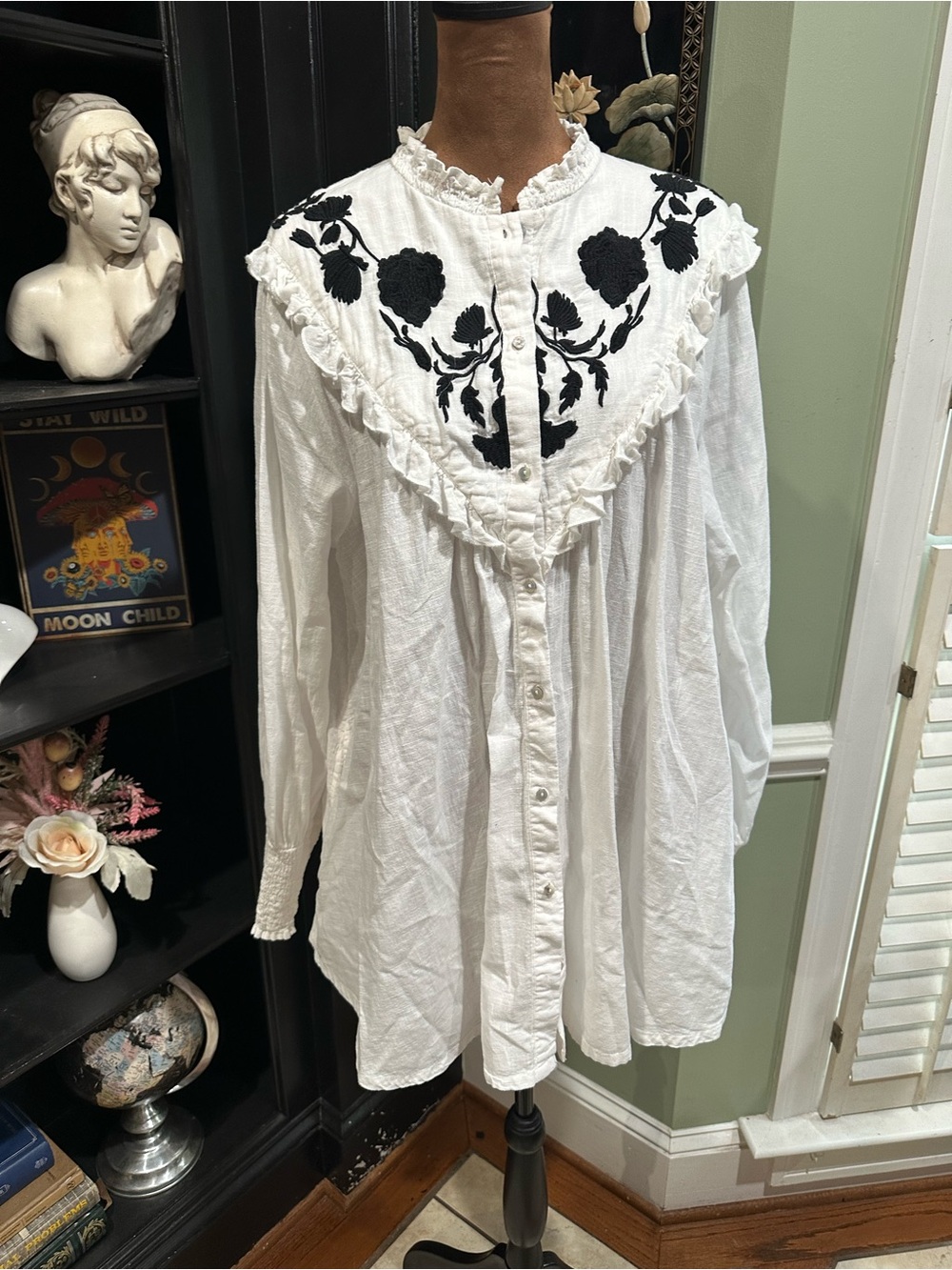 Free People Rose Vines Embroidered Blouse – Ivory Combo – Size Large
